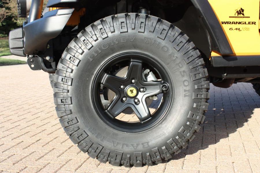  Jeep Wrangler Traildozer Concept 2012 года  (фото 8 из 15)